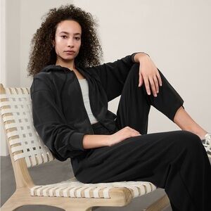 Athleta Seasoft Bubble Hem Full Zip